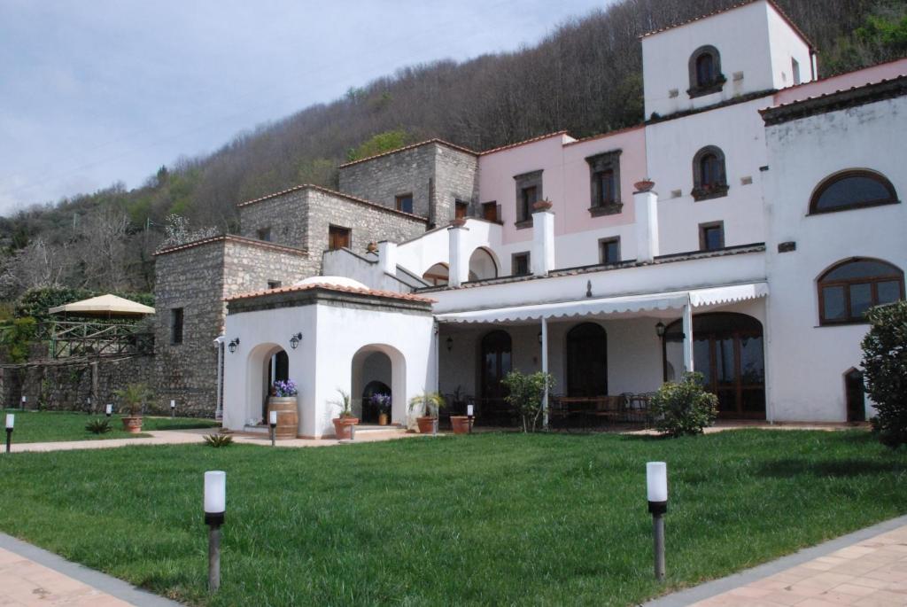 Villa Della Porta - Dimora Storica فيكو إيكوينس المظهر الخارجي الصورة