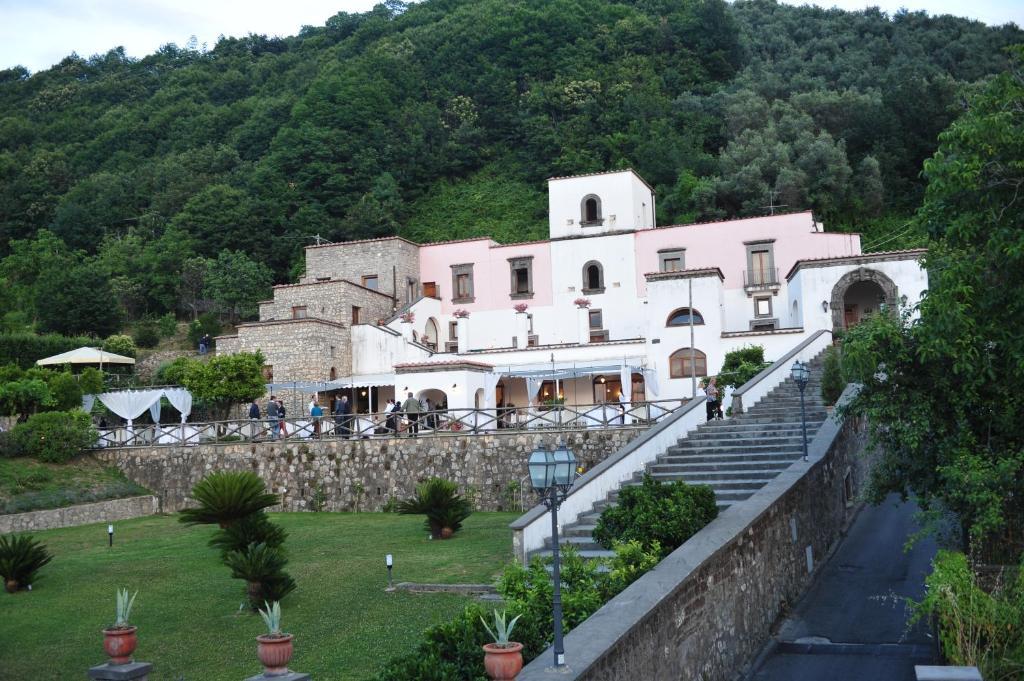 Villa Della Porta - Dimora Storica فيكو إيكوينس المظهر الخارجي الصورة